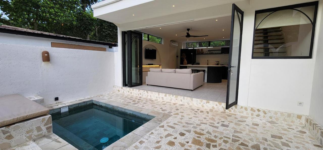 Tiu Oasis Lombok 호텔 Kuta  외부 사진