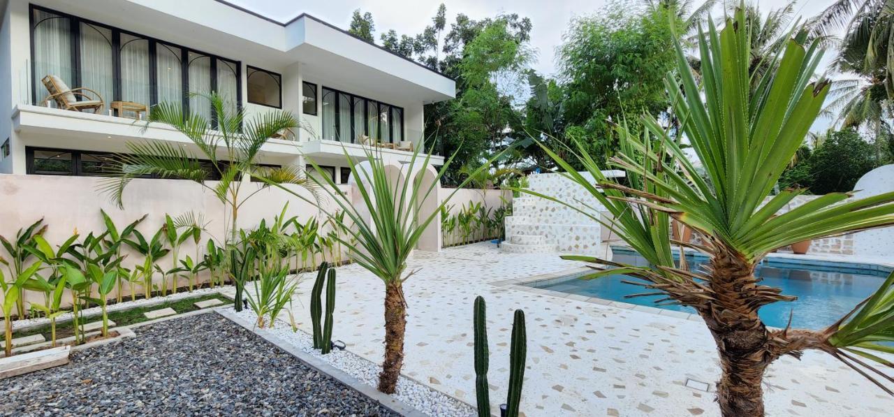 Tiu Oasis Lombok 호텔 Kuta  외부 사진