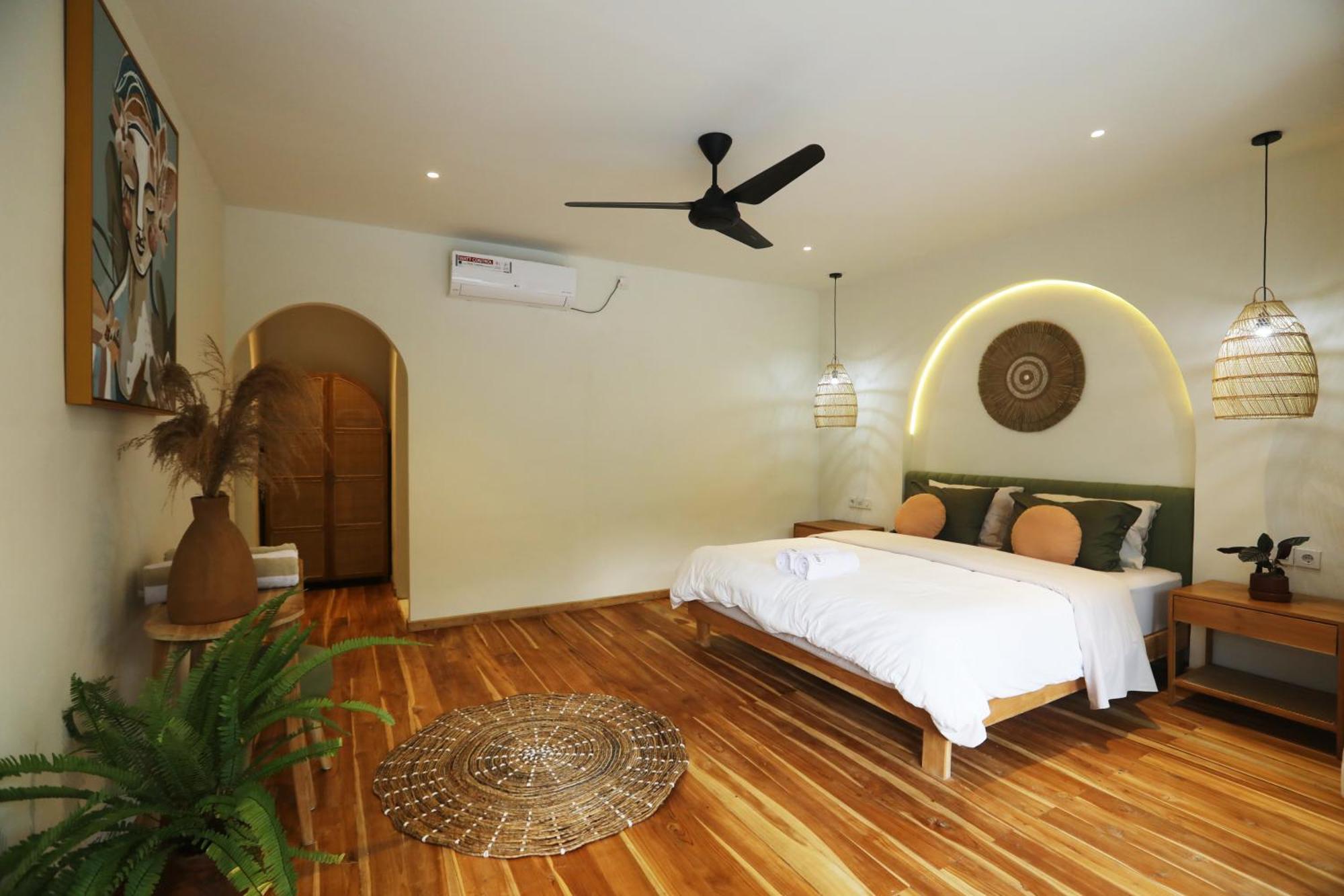 Tiu Oasis Lombok 호텔 Kuta  외부 사진